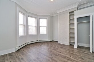 19 Graham St in Jersey City, NJ - Building Photo - Building Photo