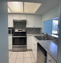 2737 Enterprise Rd E in Clearwater, FL - Building Photo - Building Photo