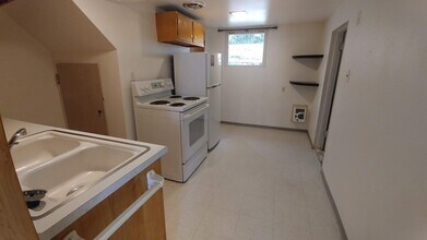 1150 NE Harvey Rd, Unit A in Pullman, WA - Foto de edificio - Building Photo