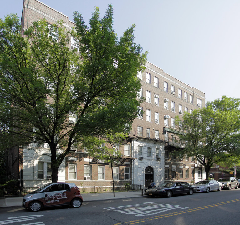 4702 15th Ave in Brooklyn, NY - Building Photo