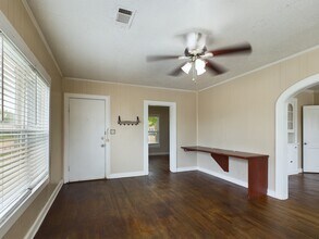 3812 Old College Rd in Bryan, TX - Building Photo - Building Photo