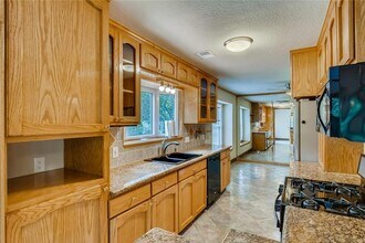 1600 Whitney Way in Austin, TX - Building Photo - Building Photo