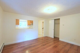 126 Pine St, Unit 2 in Cambridge, MA - Building Photo - Building Photo