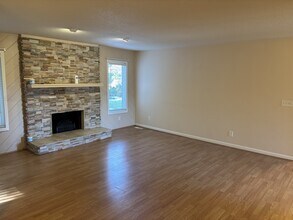 176 Kinloch Ct in Winston-Salem, NC - Building Photo - Building Photo