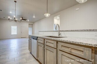 1256 N 7th St in Wolfforth, TX - Building Photo - Building Photo