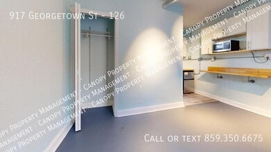 917 Georgetown St in Lexington, KY - Foto de edificio - Building Photo