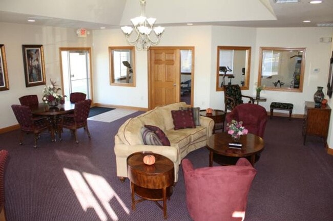 South Point Apartment in Baraboo, WI - Building Photo - Building Photo