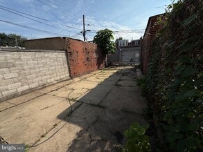 2013 E Stella St in Philadelphia, PA - Building Photo - Building Photo