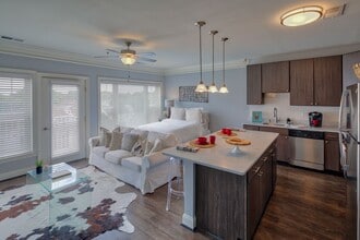 Aqua on 25th in Virginia Beach, VA - Foto de edificio - Building Photo