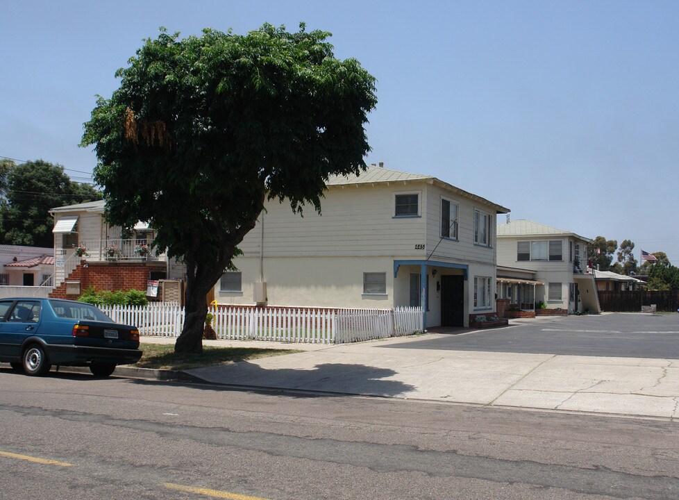 445 D St in Chula Vista, CA - Building Photo