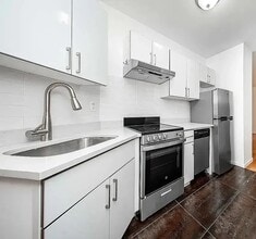 32-38-38 48th St in Queens, NY - Building Photo - Building Photo