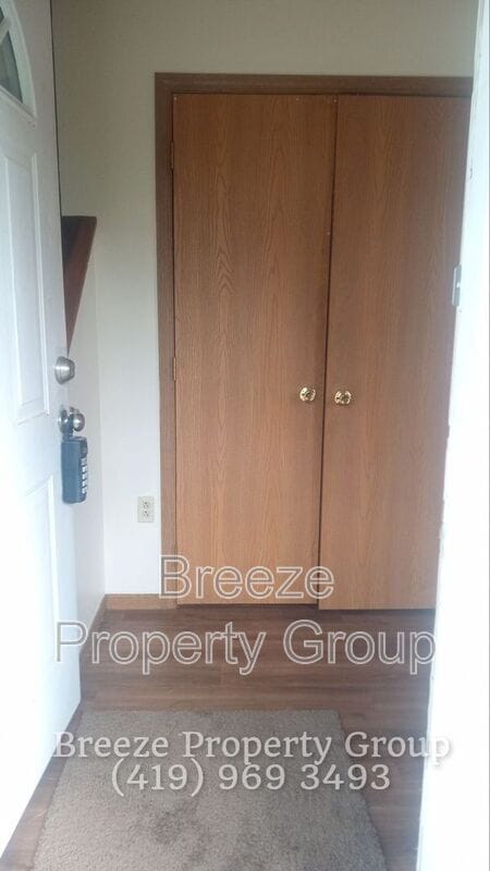 property at 914 E Bancroft St