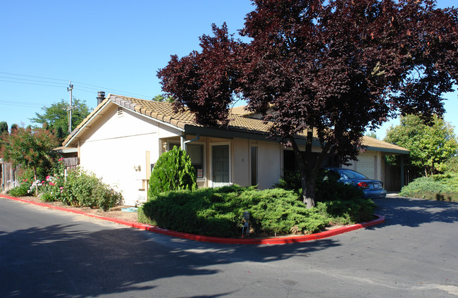 San Juan Plaza in Citrus Heights, CA - Building Photo - Building Photo