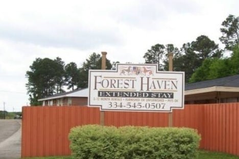 Forest Haven Apartments in Ozark, AL - Foto de edificio