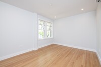 22 Forest St, Unit 3 in Cambridge, MA - Building Photo - Building Photo