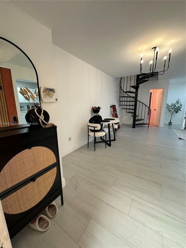 8660 SW 149th Ave in Miami, FL - Foto de edificio - Building Photo