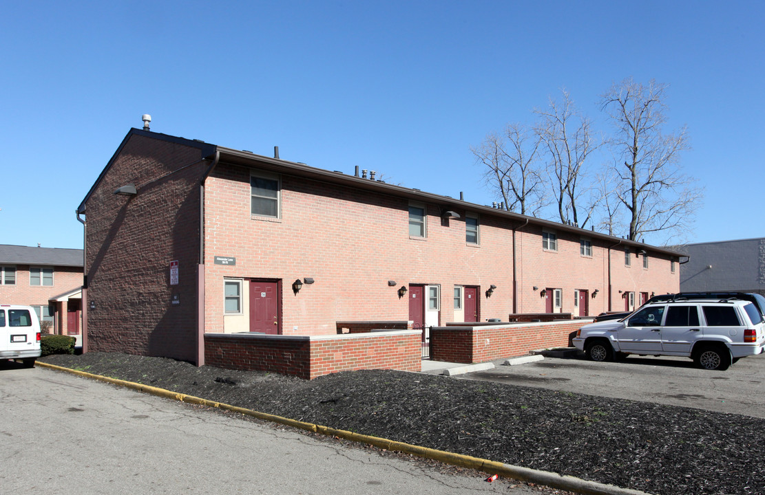 Eastmoor Square Apartments in Columbus, OH - Building Photo