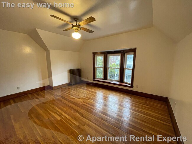 145 Lowell St in Somerville, MA - Building Photo - Building Photo