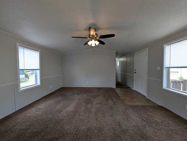 52224 Quaker Hill Ln in Chesterfield, MI - Building Photo - Building Photo