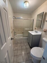 126 Columbus Pl in Roselle Park, NJ - Building Photo - Building Photo