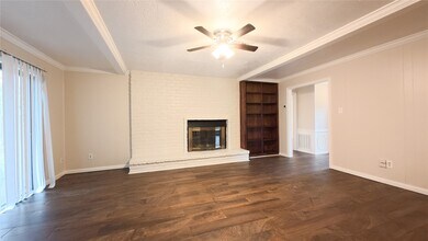 2027 Whispering Springs Dr in Spring, TX - Building Photo - Building Photo