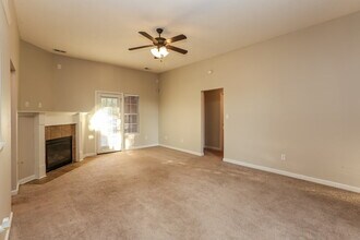 7182 Crape Myrtle Dr in Olive Branch, MS - Building Photo - Building Photo