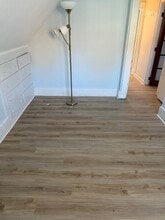 256 Lowell Ave, Unit 2 in Newton, MA - Foto de edificio - Building Photo