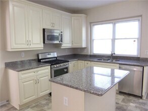 3730 Ancroft Cir, Unit 7 in Norcross, GA - Building Photo - Building Photo