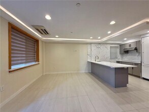 143 Bay 31st St in Brooklyn, NY - Building Photo - Building Photo