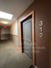 3540 Hennepin Ave in Minneapolis, MN - Building Photo - Building Photo