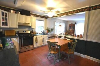 10626 S Dunmoor Dr in Silver Spring, MD - Building Photo - Building Photo