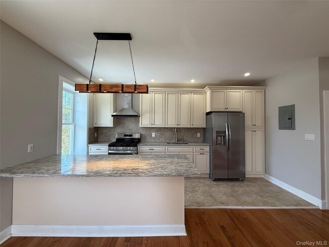 94-34 Van Wyck Expy in Queens, NY - Building Photo - Building Photo