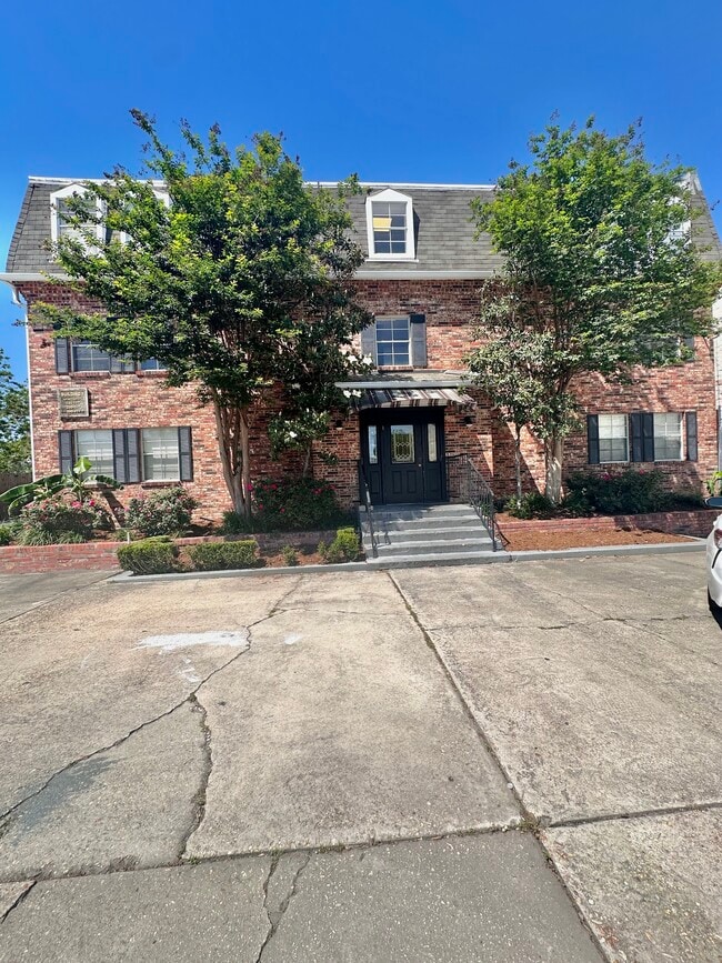 property at 4735 Government St