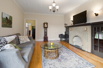 2708 W Cortland St in Chicago, IL - Building Photo - Building Photo