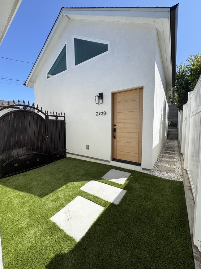 property at 2720 Clarellen St
