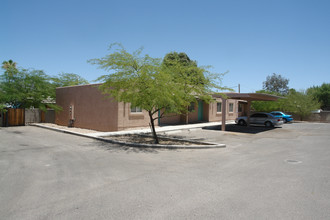 1500 N Catalina Ave in Tucson, AZ - Foto de edificio - Building Photo