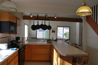 622 Nickey Way, Unit Upper in Ketchikan, AK - Building Photo - Building Photo