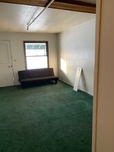 2223 S Cushman St, Unit Apt 236 in Fairbanks, AK - Foto de edificio - Building Photo