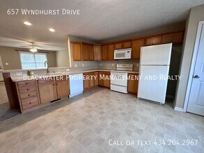 657 Wyndhurst Dr in Lynchburg, VA - Building Photo - Building Photo