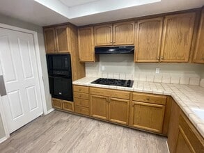 5028 W Avenue M in Quartz Hill, CA - Building Photo - Building Photo