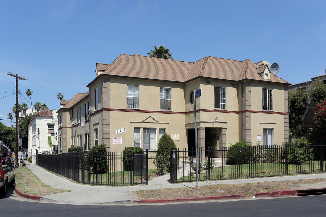 149 S Kenmore Ave in Los Angeles, CA - Foto de edificio