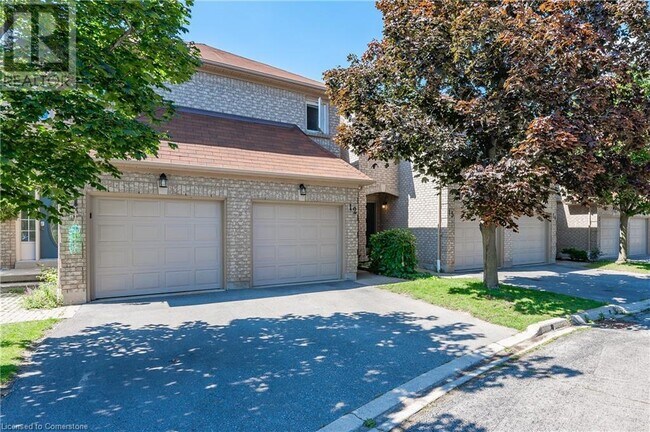 75 Ryans Way in Waterdown, ON - Building Photo - Building Photo