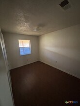 1201 S 23rd St in Copperas Cove, TX - Foto de edificio - Building Photo