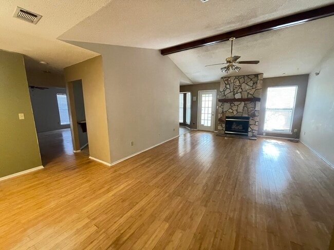 117 Hollow Cove in Crestview, FL - Building Photo - Building Photo