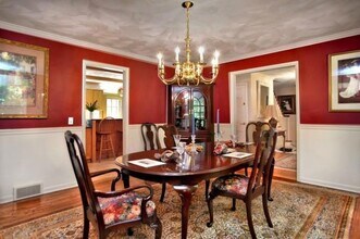 38 Sturges Cmns in Westport, CT - Building Photo - Building Photo