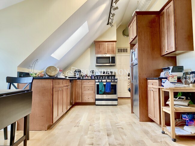 15 Orchard St in Cambridge, MA - Building Photo - Building Photo