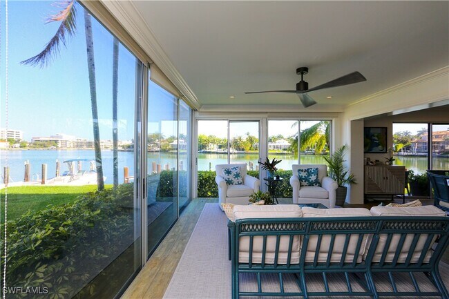 property at 333 Harbour Dr
