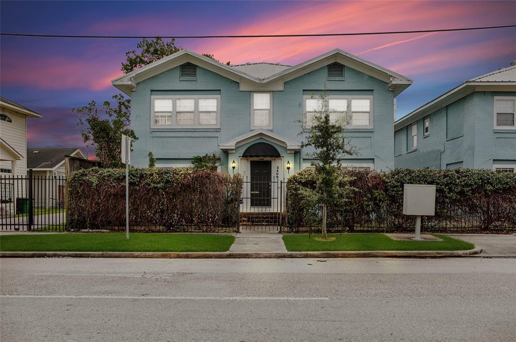 3409 La Branch St-Unit -4 in Houston, TX - Building Photo