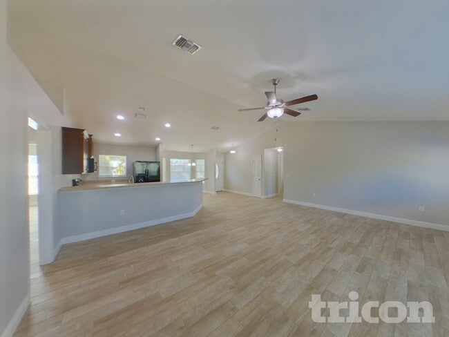 22404 Cheryl Ave in Port Charlotte, FL - Building Photo - Building Photo