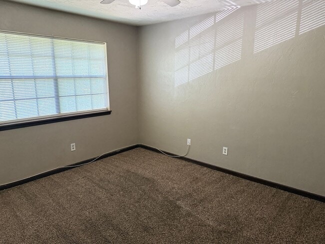 2519 Old Bainbridge Rd-Unit -C in Tallahassee, FL - Building Photo - Building Photo